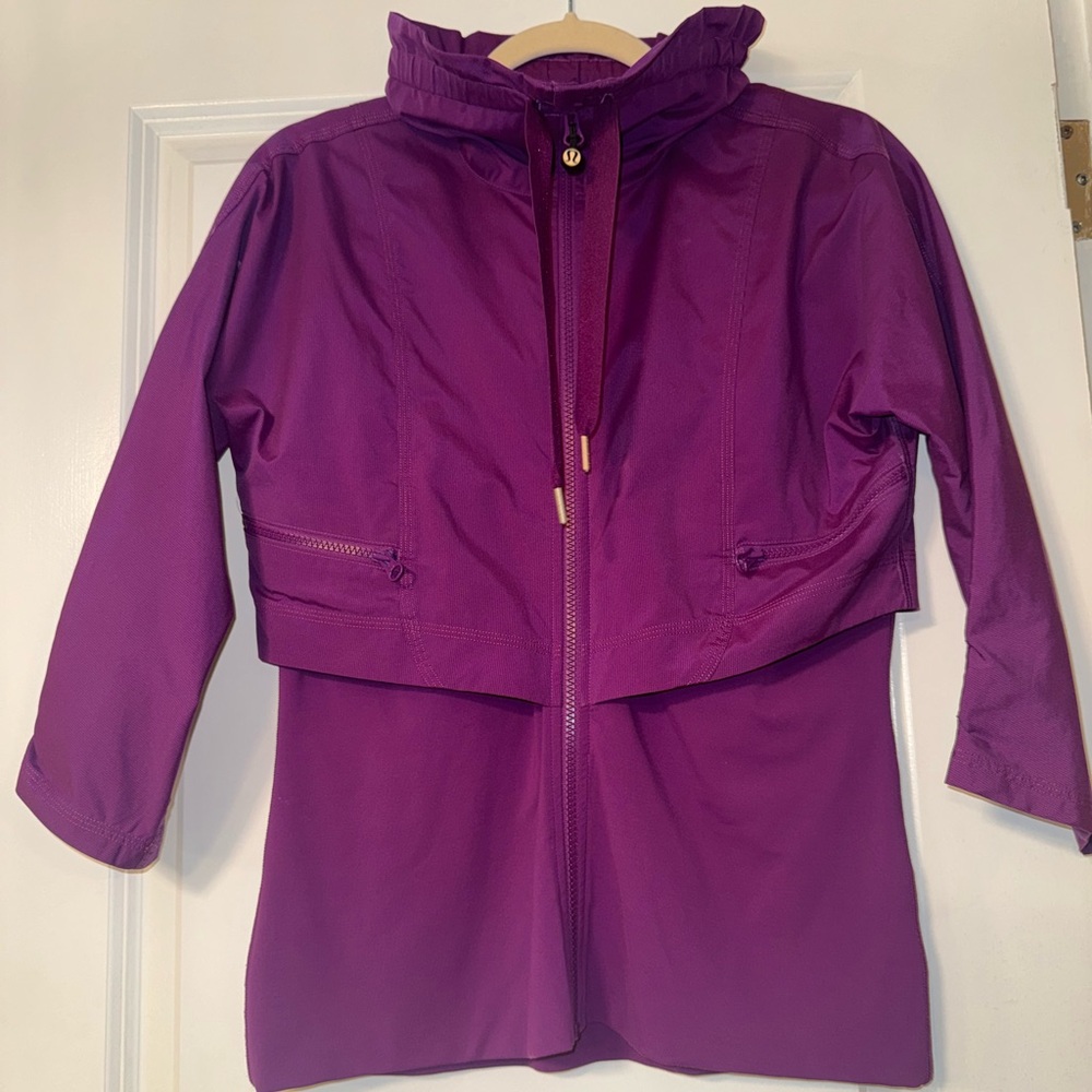 Lululemon seek the peak purple quarter sleeve zip up jacket - size 6